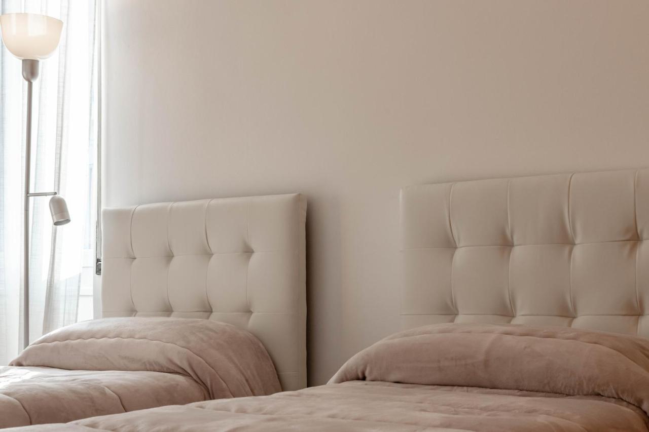 H11 Lux Ariston - Centro Apartment